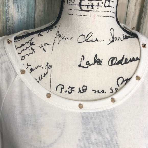 Foreign Exchange Cold Shoulder Long Sleeve - Picture 2 of 6